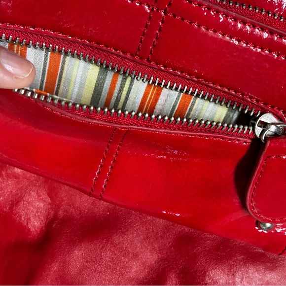 Naturalizer Red Shoulder Bag patent leather - Picture 7 of 11